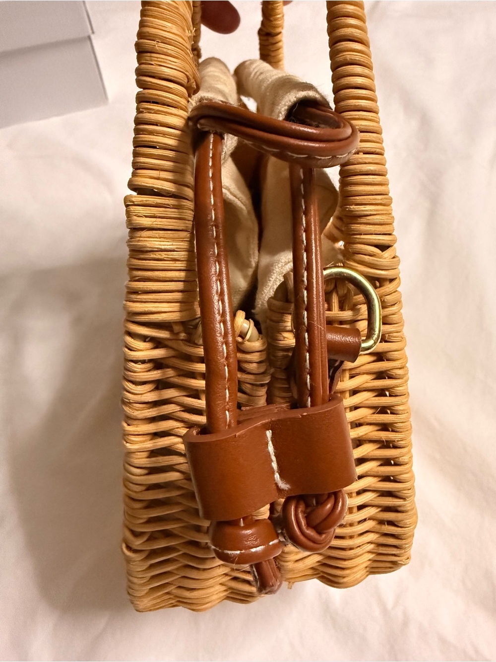 ZARA Woven Rattan Top-Handle Bag with Cream Drawstring Liner (158) - Picture 5 of 12